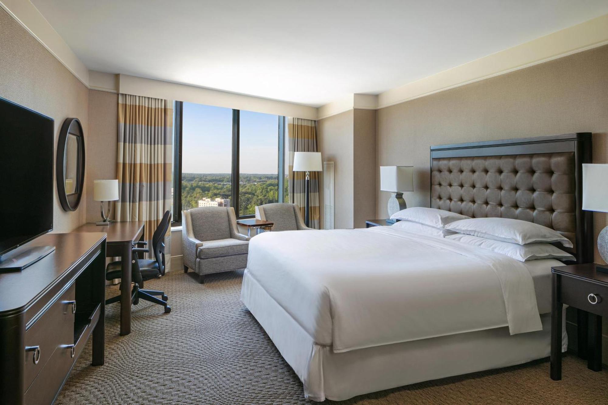 Sheraton Greensboro Dış mekan fotoğraf