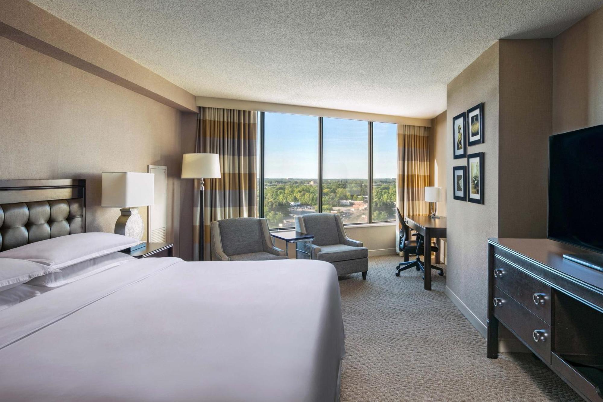 Sheraton Greensboro Dış mekan fotoğraf