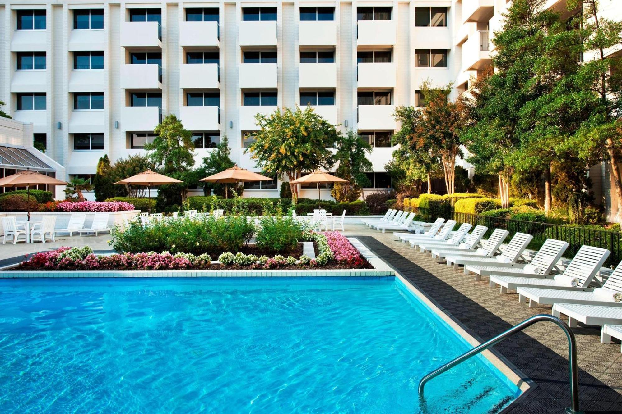 Sheraton Greensboro Dış mekan fotoğraf